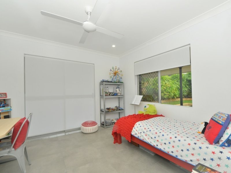 11 Ponticello Street, Whitfield QLD 4870