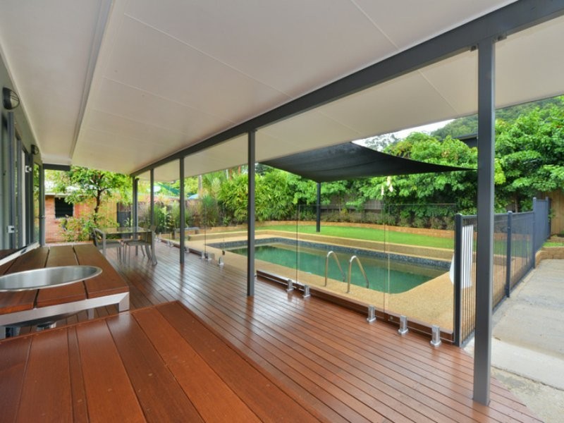 11 Ponticello Street, Whitfield QLD 4870