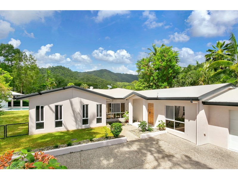 5 Bligh Close, Clifton Beach QLD 4879