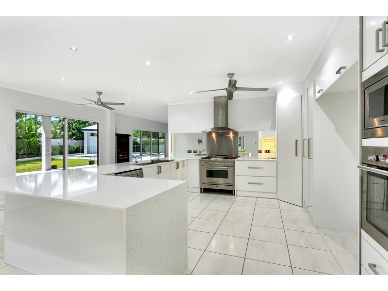 5 Bligh Close, Clifton Beach QLD 4879