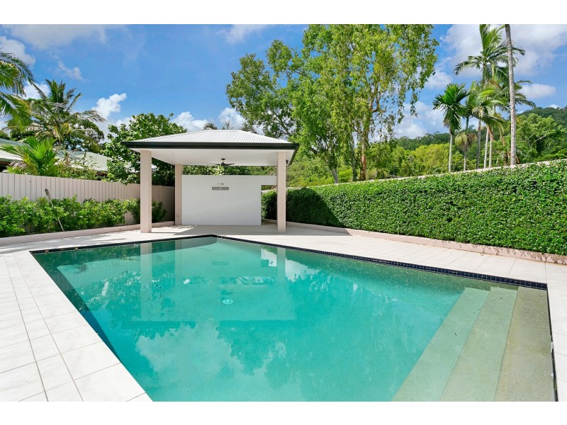 5 Bligh Close, Clifton Beach QLD 4879