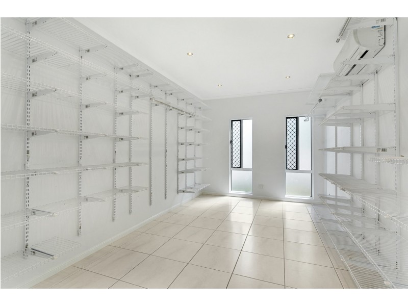 5 Bligh Close, Clifton Beach QLD 4879