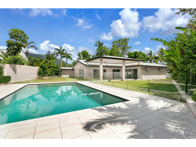 5 Bligh Close, Clifton Beach QLD 4879