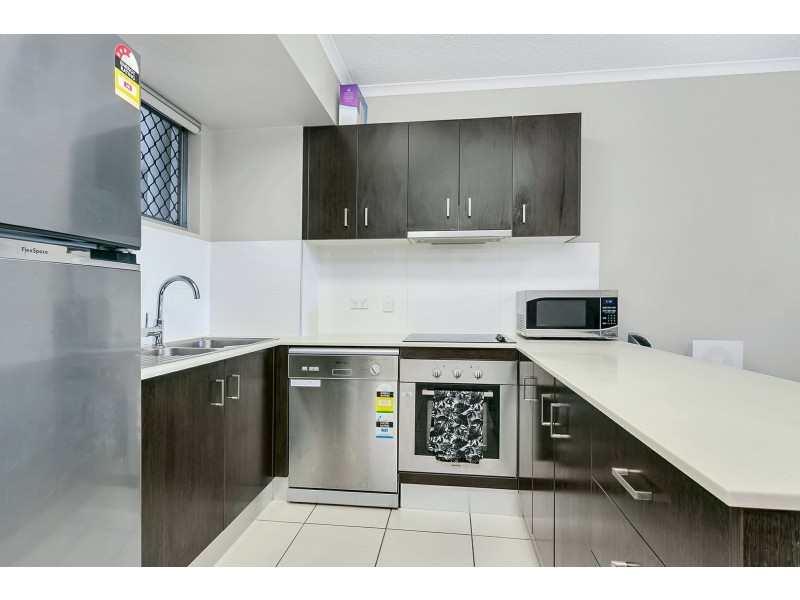 25/521-525 Varley Street, Yorkeys Knob QLD 4878