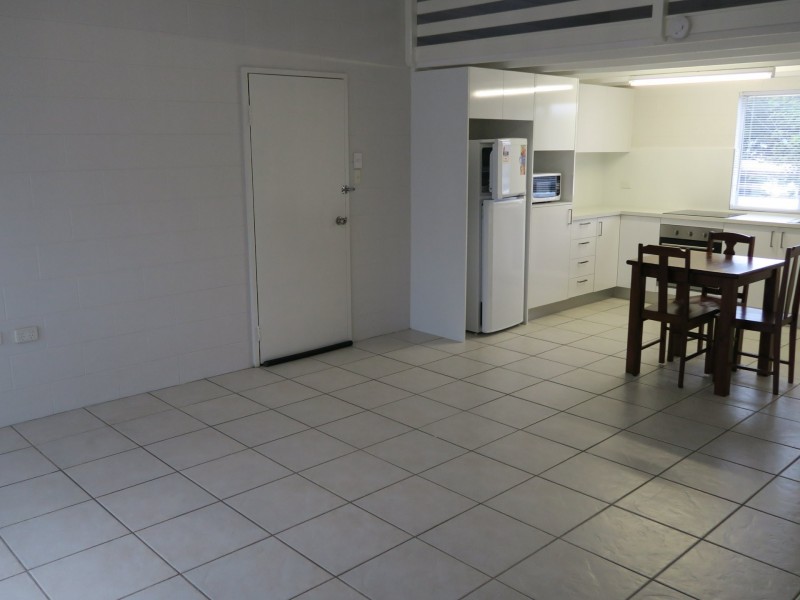 9/116 Greenslopes Street, Edge Hill QLD 4870