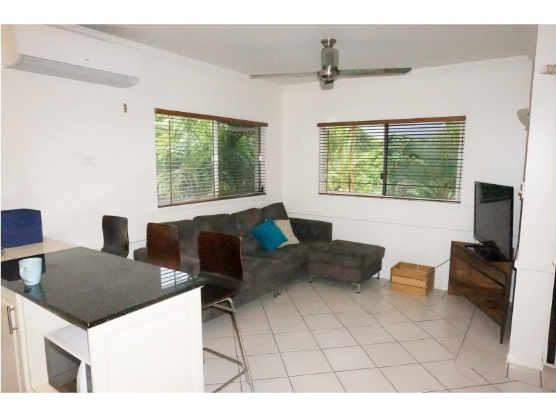 8/5 Lily Street, Cairns North QLD 4870