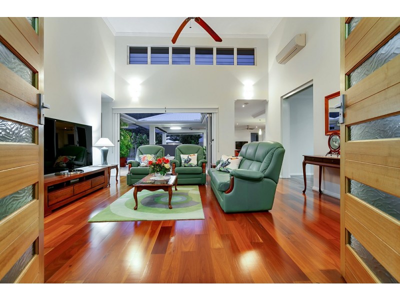 3 Wirrega Close, Caravonica QLD 4878