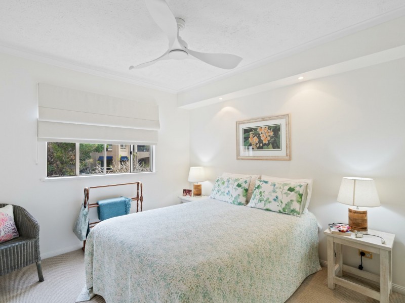 1308/2 Greenslopes Street, Cairns North QLD 4870
