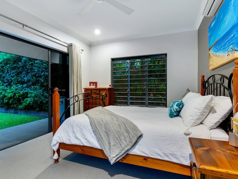 3 Muller Street, Palm Cove QLD 4879