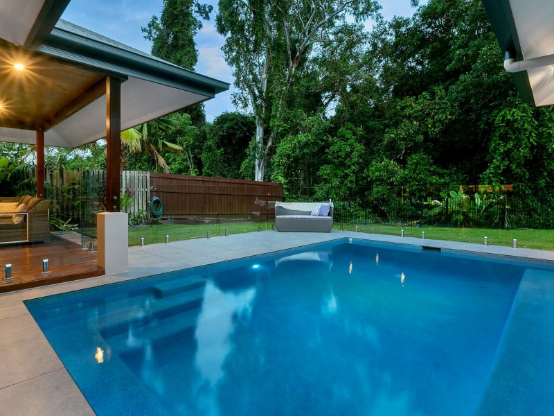 3 Muller Street, Palm Cove QLD 4879
