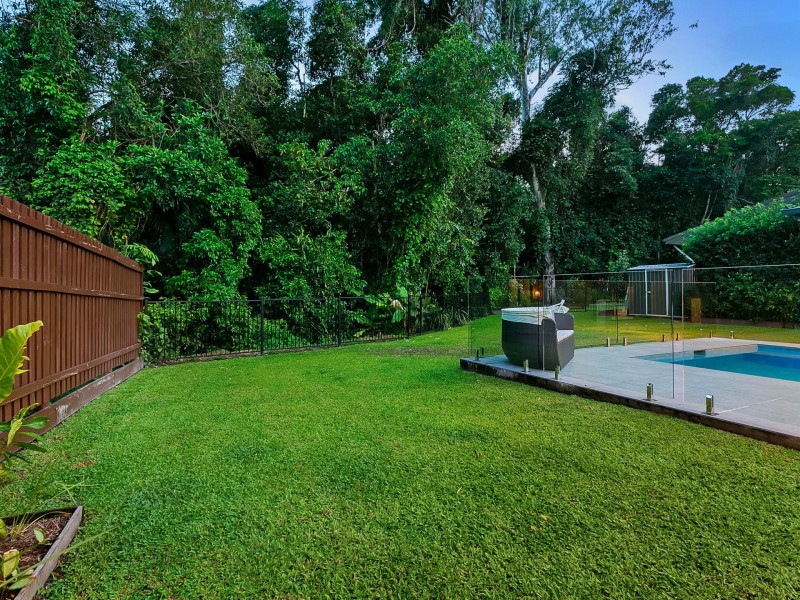 3 Muller Street, Palm Cove QLD 4879