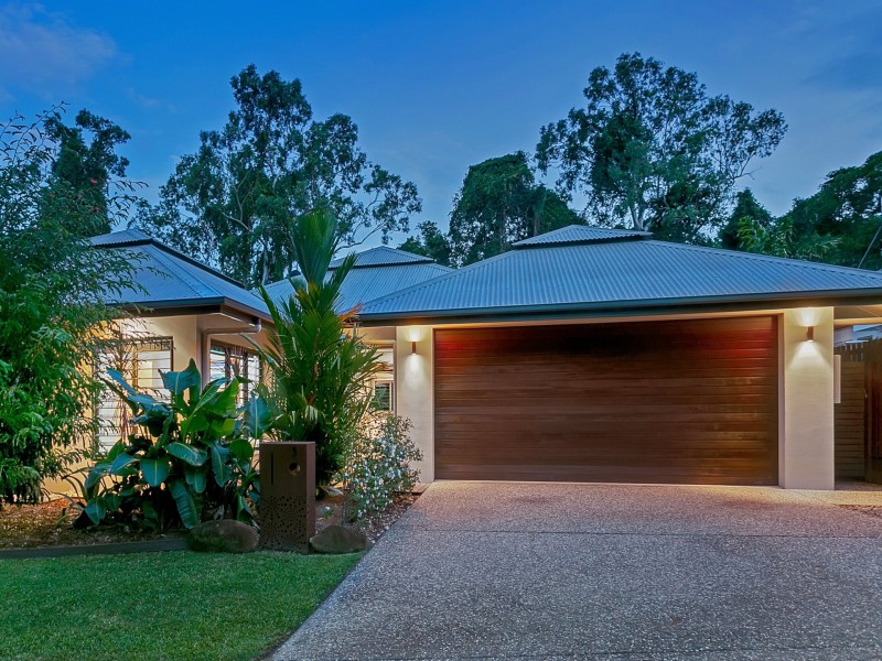3 Muller Street, Palm Cove QLD 4879