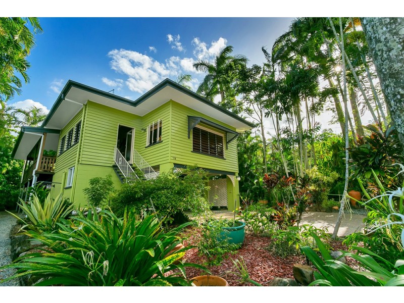 79 Upper Miles Street, Manoora QLD 4870