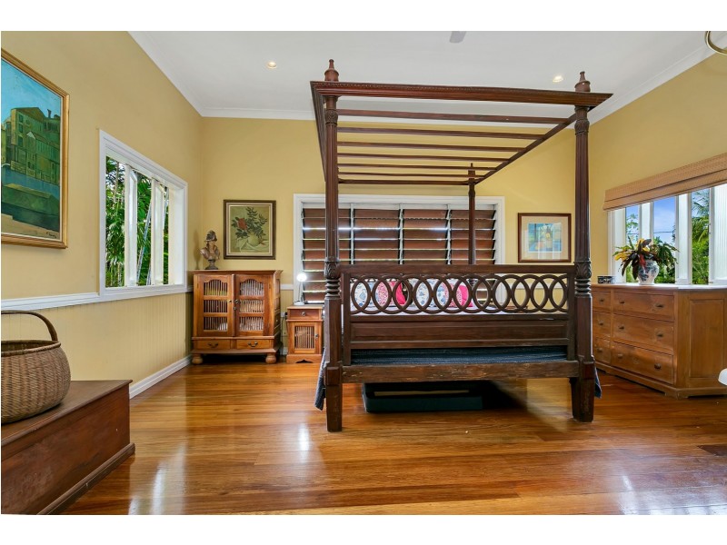 79 Upper Miles Street, Manoora QLD 4870