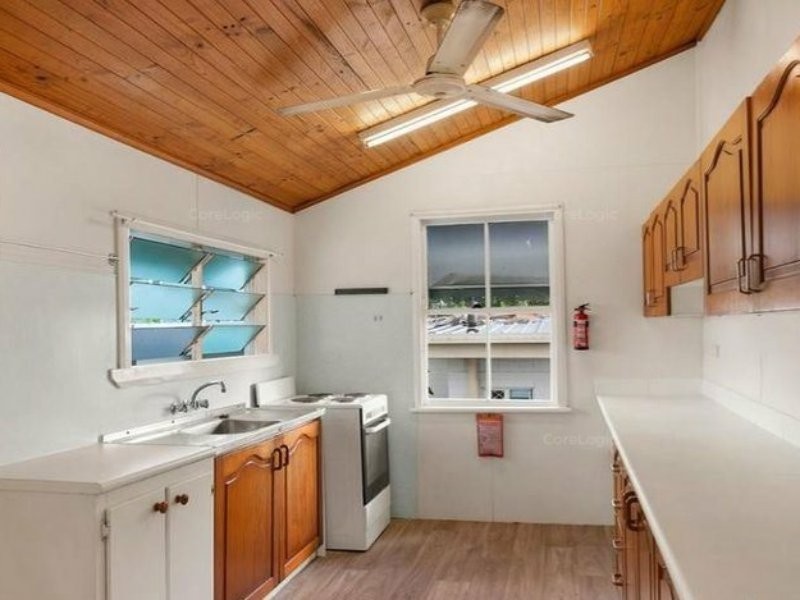211 McLeod Street, Cairns North QLD 4870