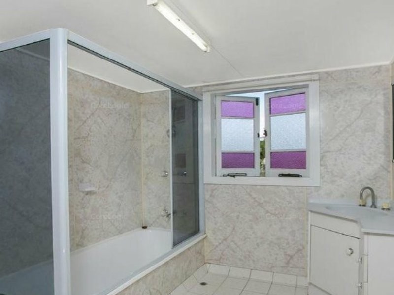 211 McLeod Street, Cairns North QLD 4870
