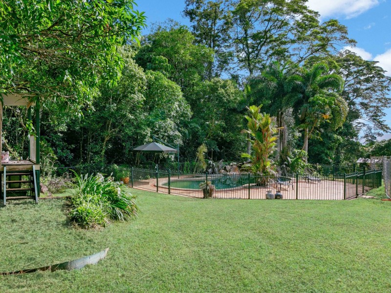 8 Kurrajong Street, Earlville QLD 4870