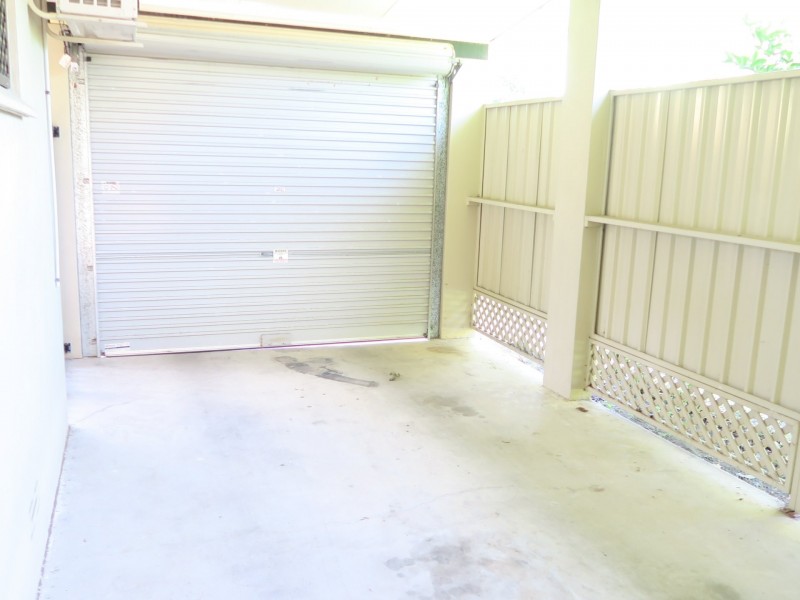 1 Montrose Ave, Edge Hill QLD 4870