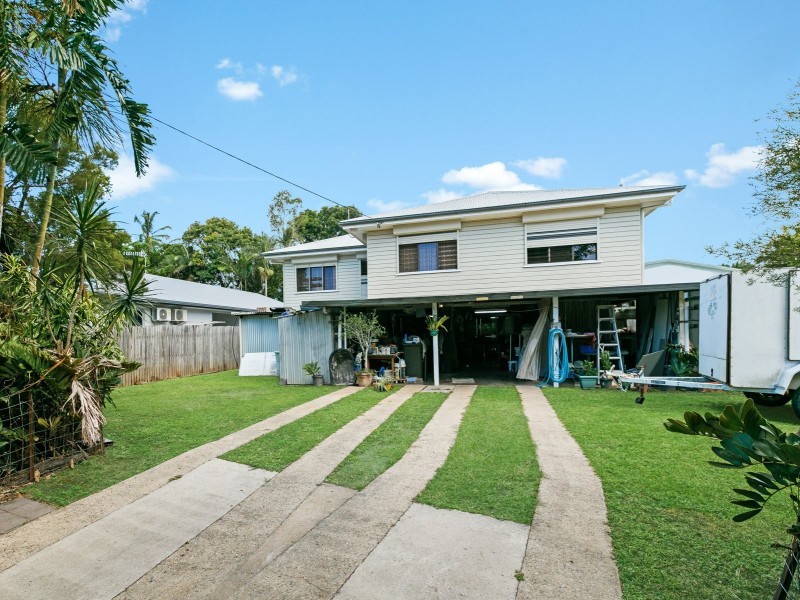 23 Reservoir Road, Manoora QLD 4870