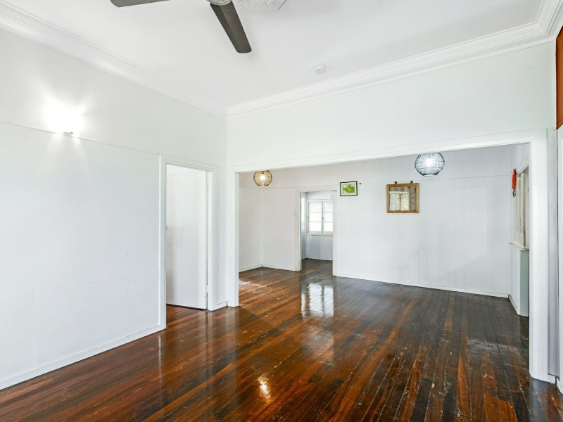 21-23 Smith Street, Cairns North QLD 4870
