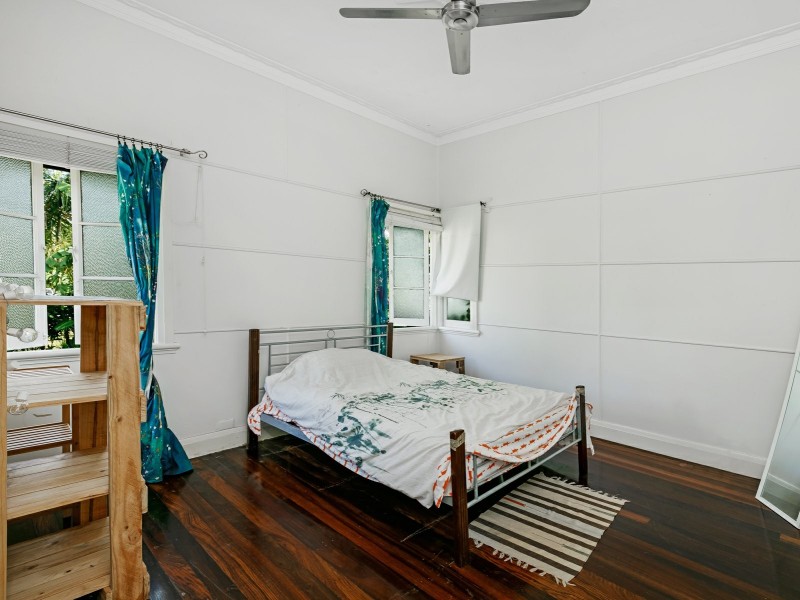 21-23 Smith Street, Cairns North QLD 4870