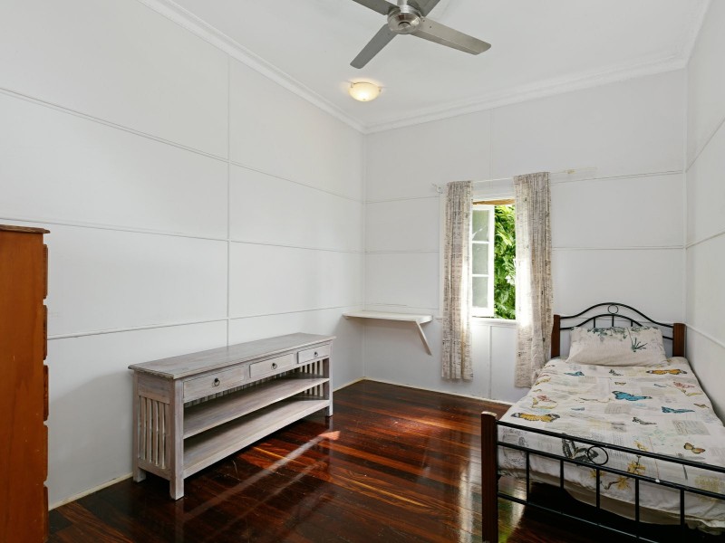 21-23 Smith Street, Cairns North QLD 4870