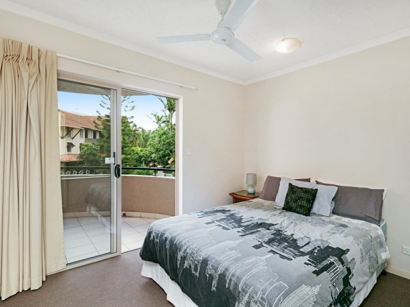 1308/2 Greenslopes Street, Cairns North QLD 4870