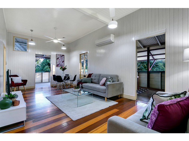 38 Smith Street, Cairns North QLD 4870
