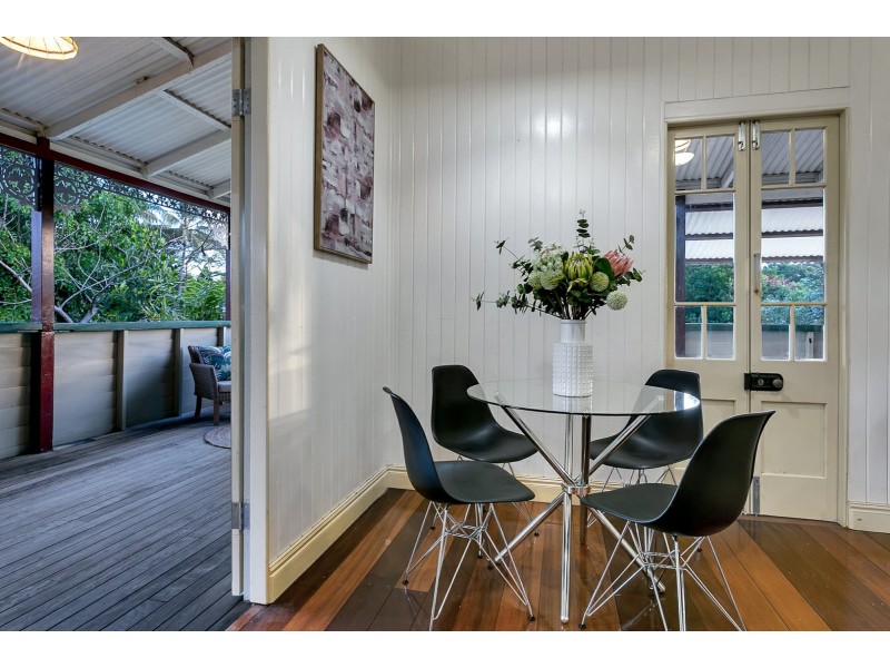 38 Smith Street, Cairns North QLD 4870