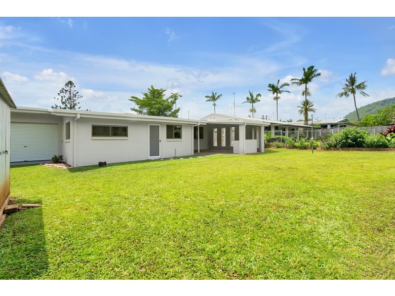 23 Wirrah Street, Bayview Heights QLD 4868