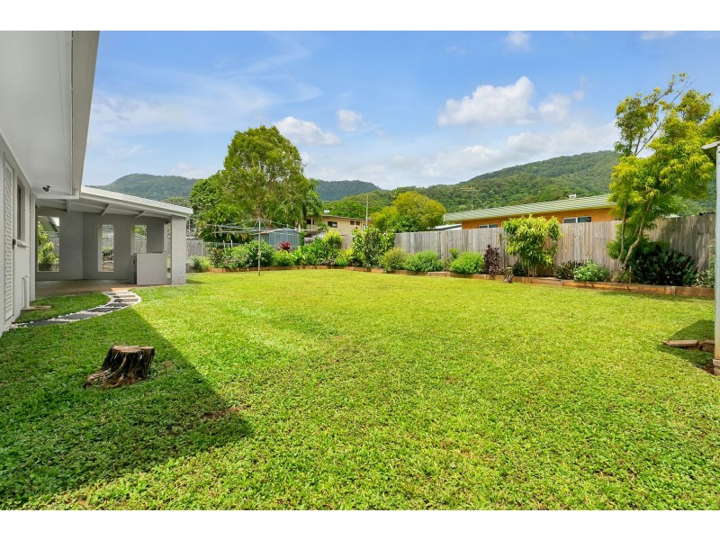 23 Wirrah Street, Bayview Heights QLD 4868
