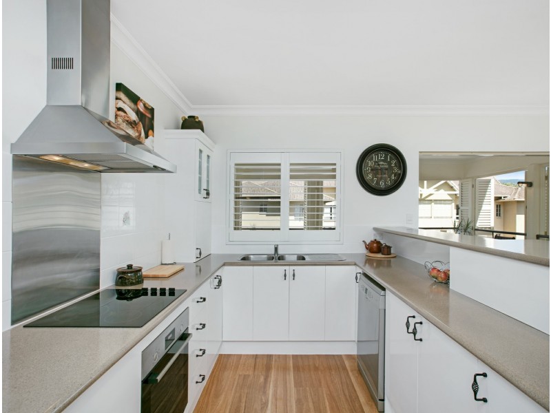 410/2 Greenslopes Street, Cairns North QLD 4870