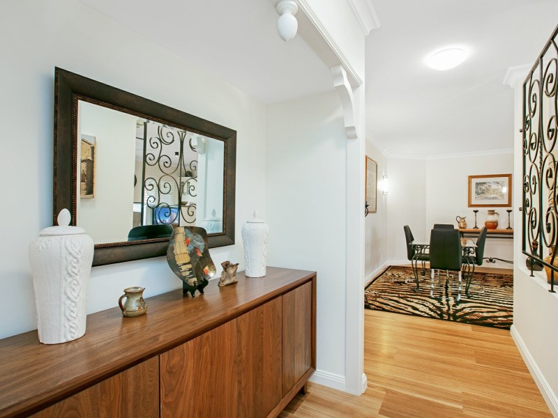 410/2 Greenslopes Street, Cairns North QLD 4870