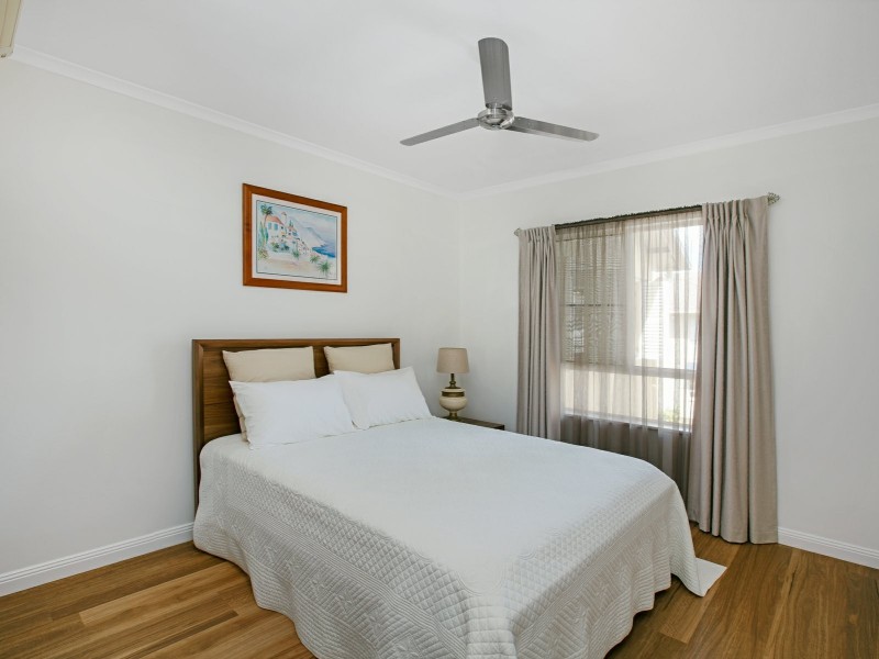 410/2 Greenslopes Street, Cairns North QLD 4870