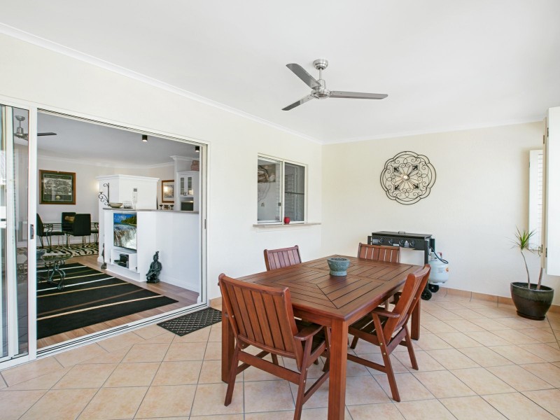 410/2 Greenslopes Street, Cairns North QLD 4870