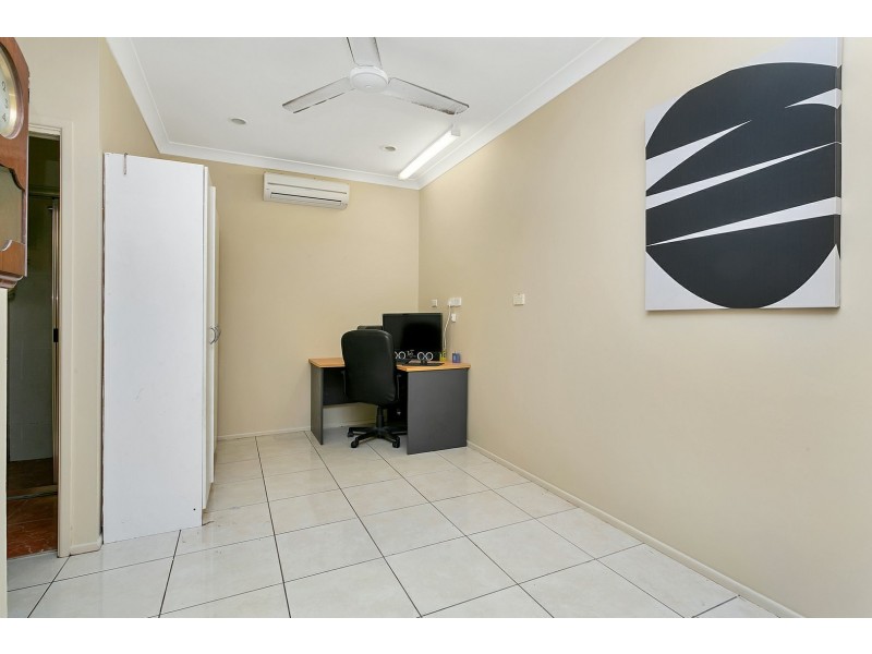 31 Tradewinds Close, Redlynch QLD 4870