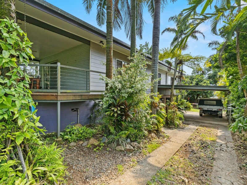 50 Fairview Street, Bayview Heights QLD 4868