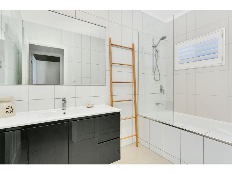 12-14 Eddy Street, Clifton Beach QLD 4879