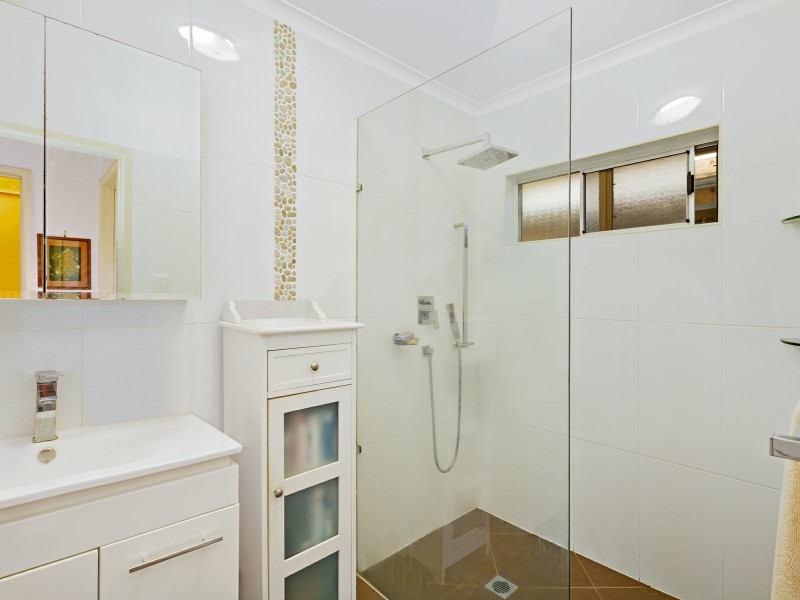 1/1 Josephine Close, Yorkeys Knob QLD 4878