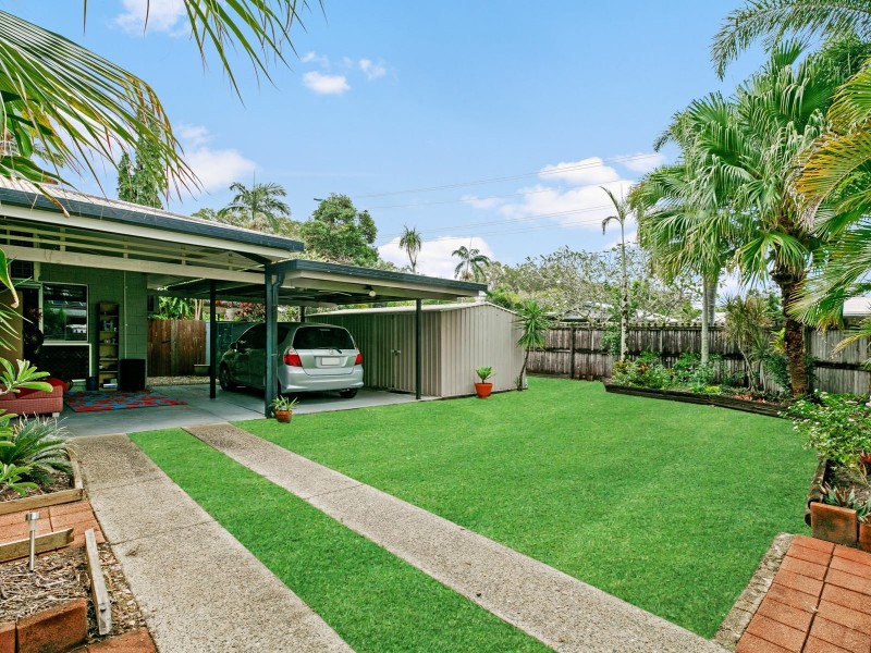 1/1 Josephine Close, Yorkeys Knob QLD 4878