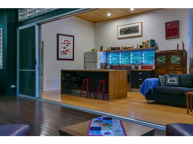 6 Cycas Close, Kamerunga QLD 4870