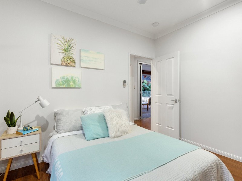 15 Barossa Close, Brinsmead QLD 4870