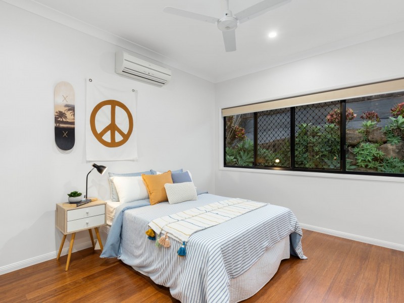 15 Barossa Close, Brinsmead QLD 4870