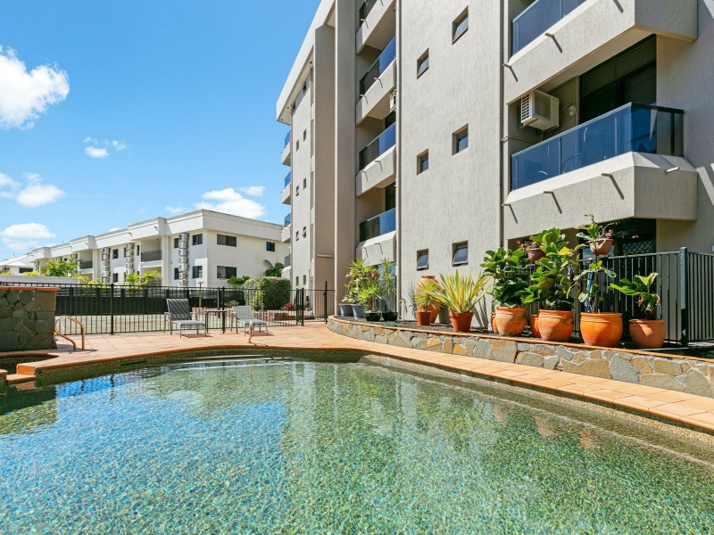 11/281-283 Esplanade, Cairns North QLD 4870