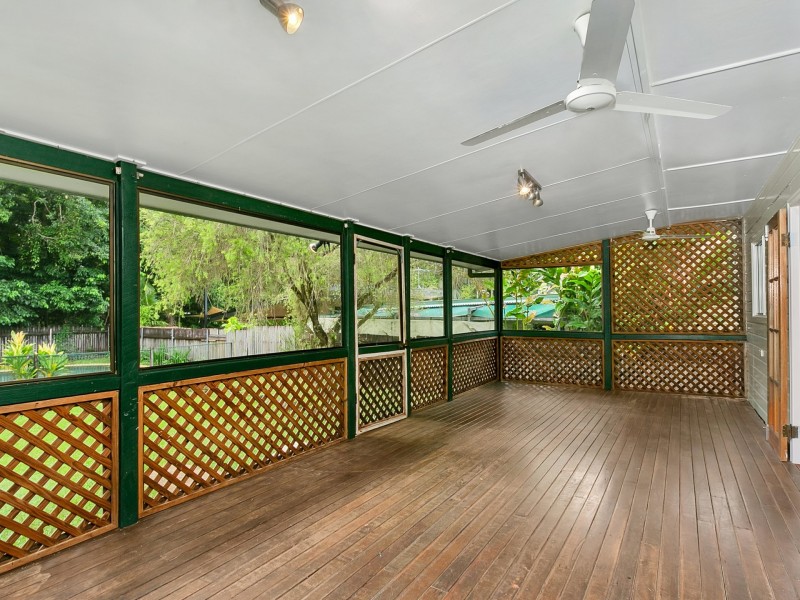 28 Nolan Street, Whitfield QLD 4870