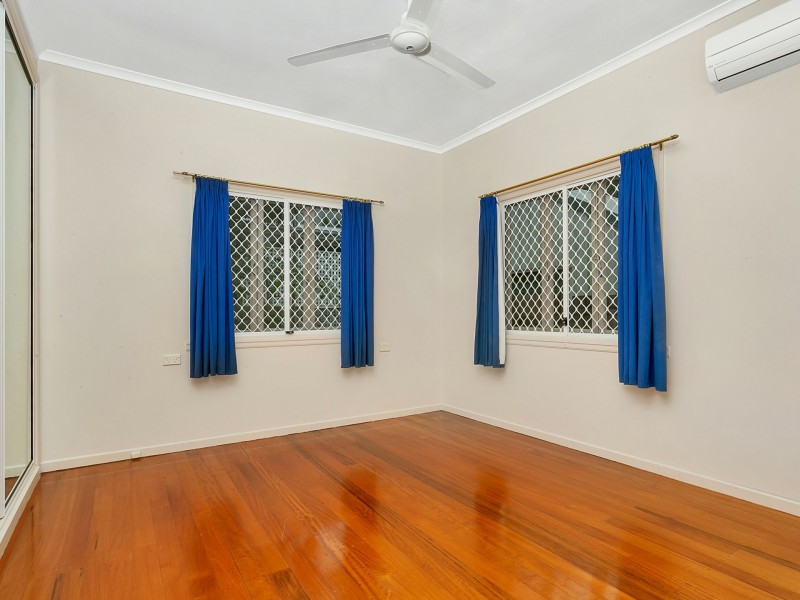 28 Nolan Street, Whitfield QLD 4870