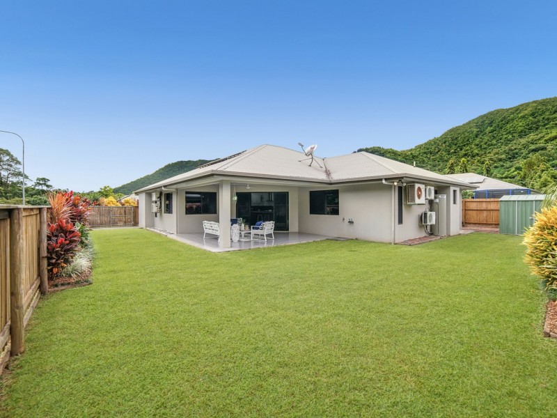 2 Bromell Close, Redlynch QLD 4870