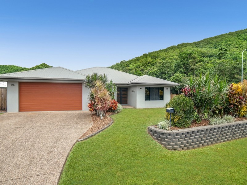 2 Bromell Close, Redlynch QLD 4870