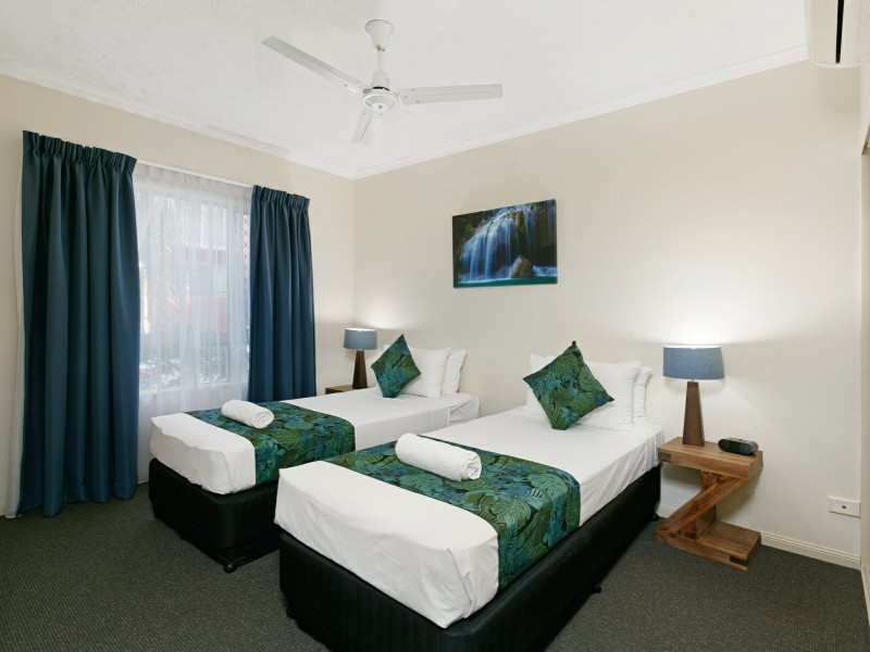 1505/2 Greenslopes Street, Cairns North QLD 4870