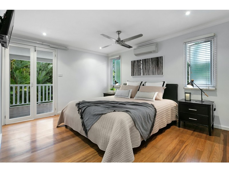 140 Greenslopes Street, Edge Hill QLD 4870